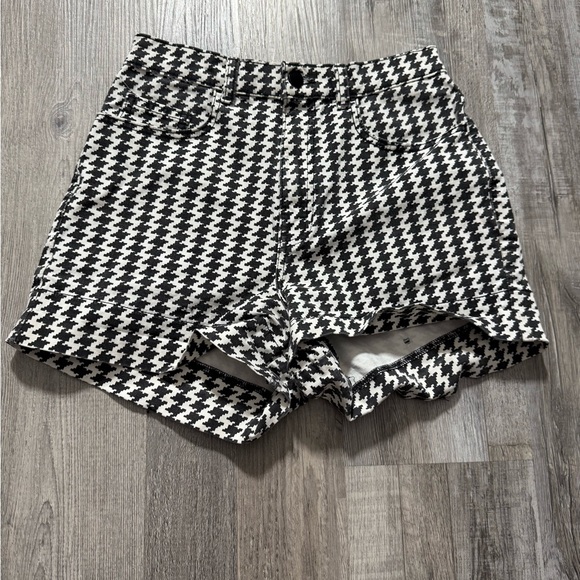 American Apparel High Waist Black and White Shorts - Picture 1 of 4